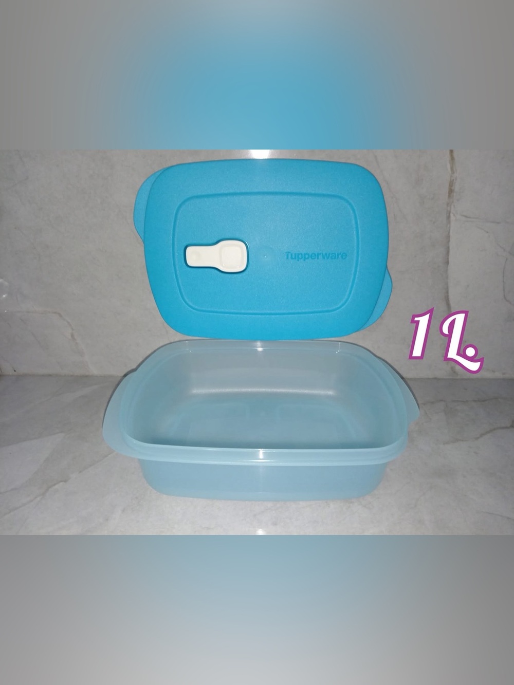 Tupperware Crystalwave Plus 4 Cup Microwave Rectangular Dish Container